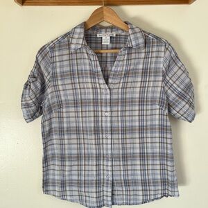 Hastings & Smith blue plaid short sleeve button up blouse